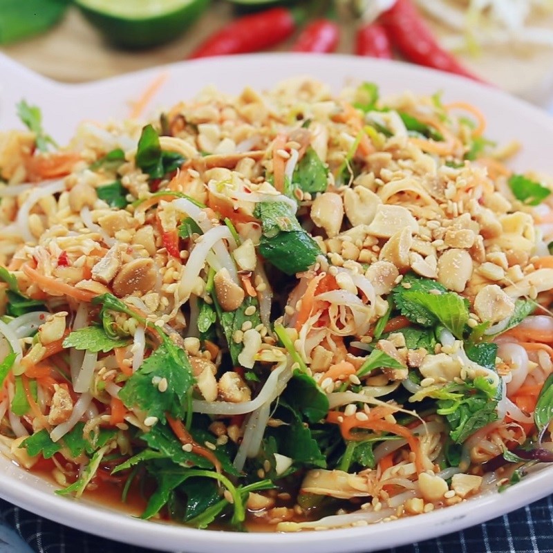 Bước 5 Thành phẩm Salad gà xé phay