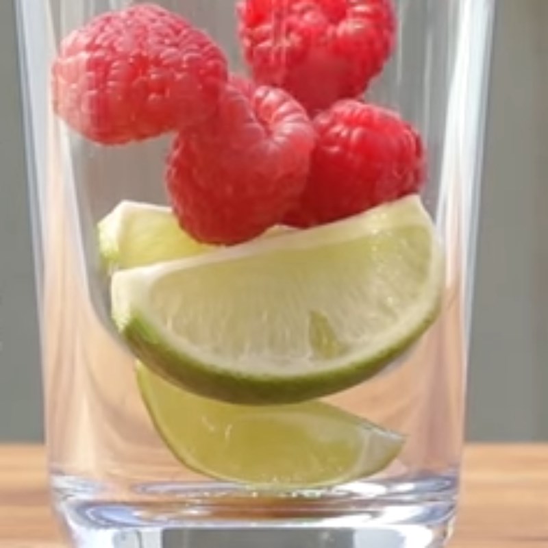 Bước 2 Dầm nguyên liệu Mojito phúc bồn tử