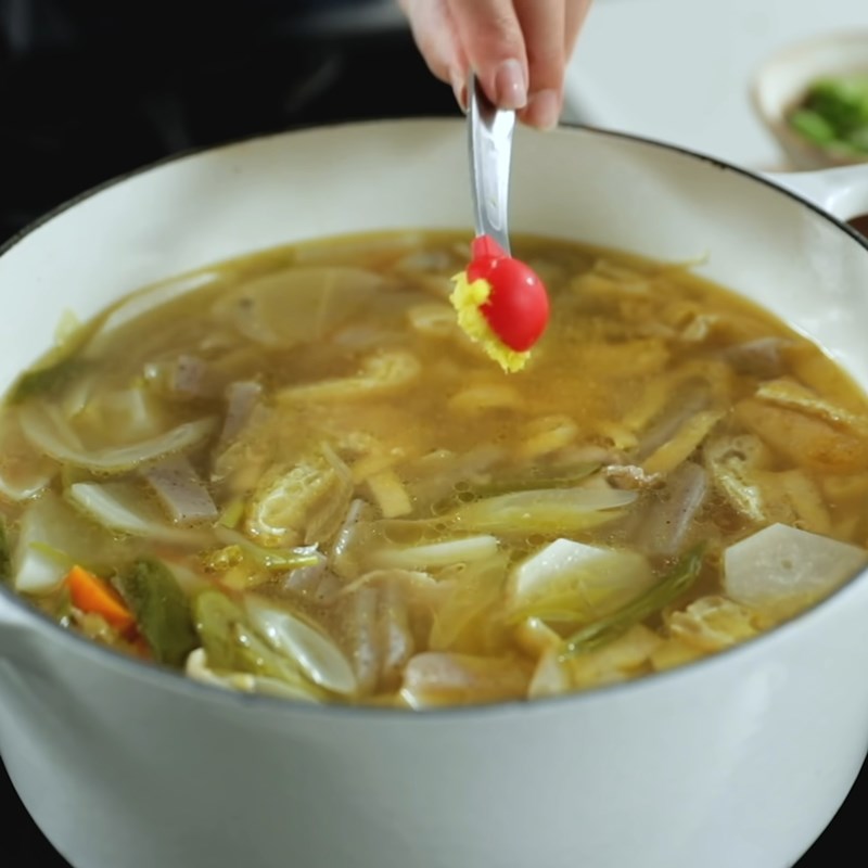 Bước 4 Hoàn thành Canh Tonjiru