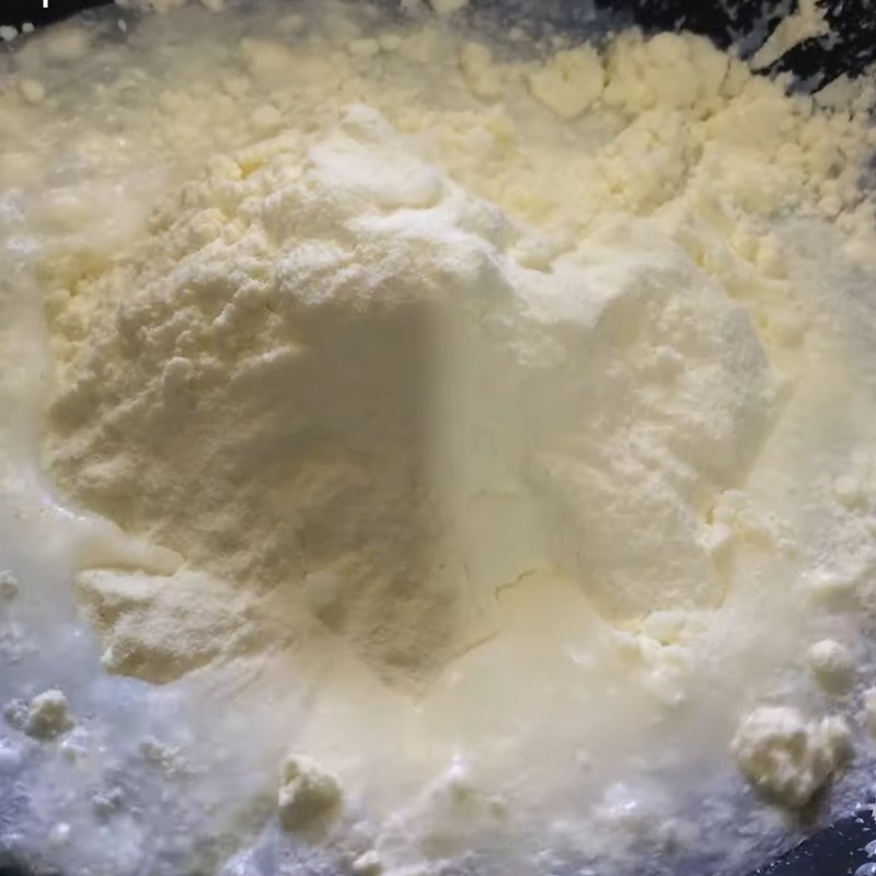 Bước 1 Khuấy chín sữa bột Bánh từ sữa bột