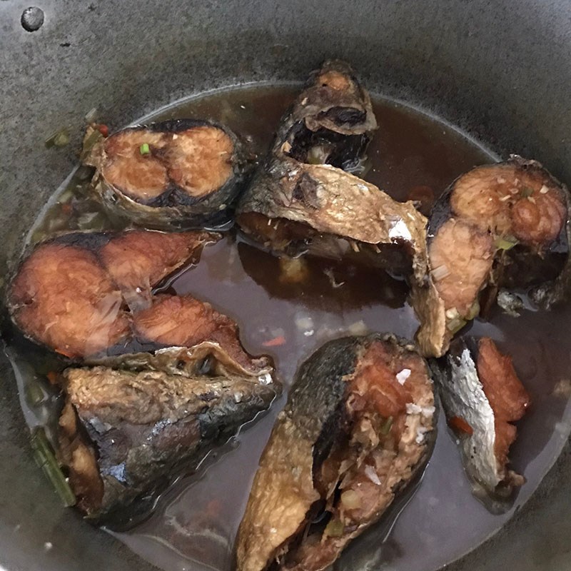 Bước 4 Làm cá thu Nhật kho nước dừa Cá thu Nhật - cá saba kho nước dừa