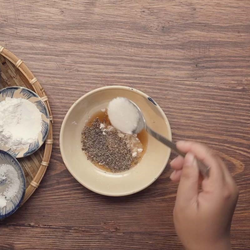 Bước 4 Làm hỗn hợp ướp thịt Chả lụa bằng máy xay sinh tố