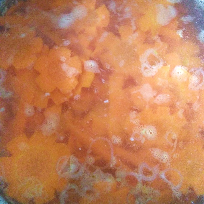 Bước 2 Nấu canh Canh cà rốt thịt băm