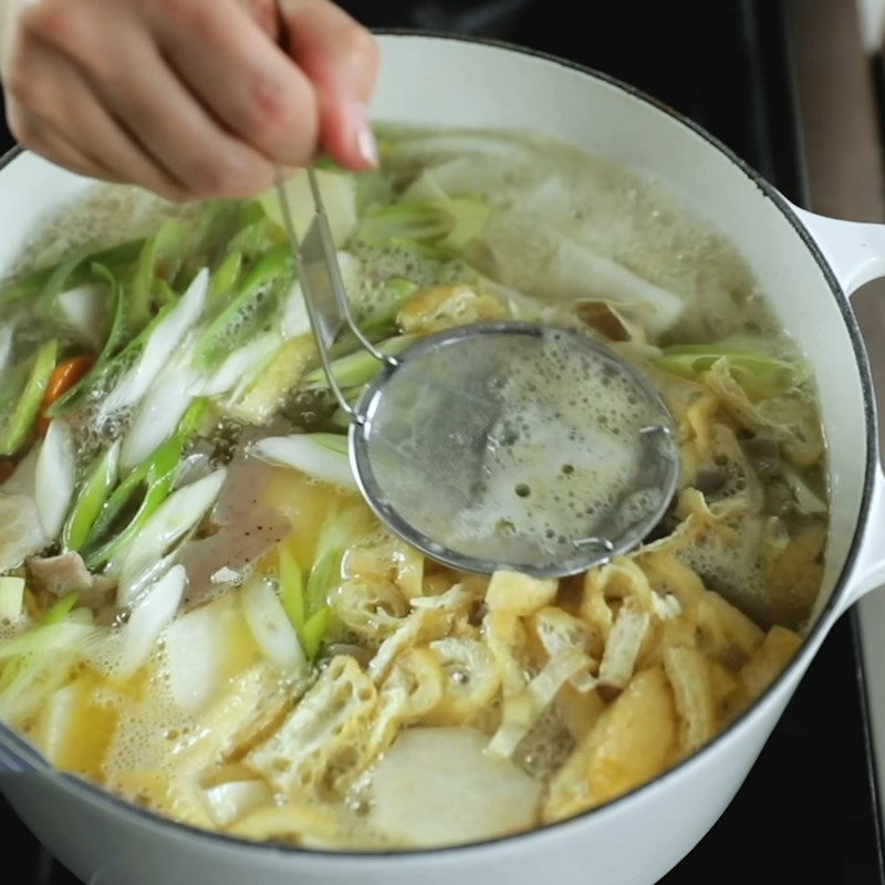 Bước 3 Nấu canh Tonjiru Canh Tonjiru