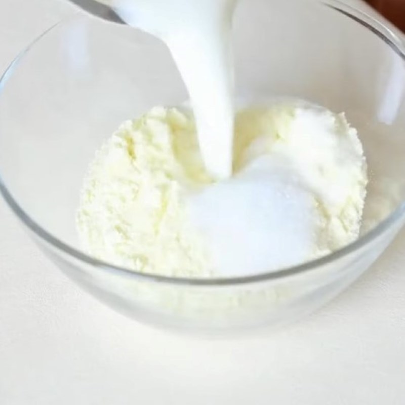 Bước 2 Nấu hỗn hợp sữa bột Kem dưa lưới Hàn Quốc từ sữa bột