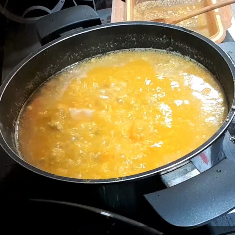 Bước 3 Nấu súp Súp bí đỏ thịt heo