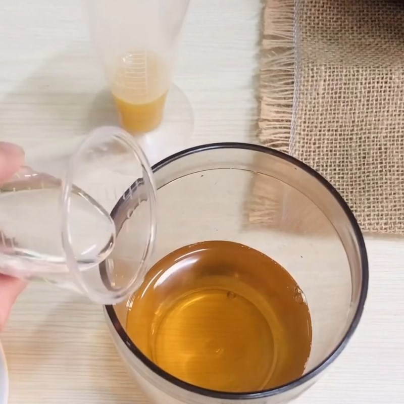 Bước 2 Pha lục trà mật ong Lục trà mật ong