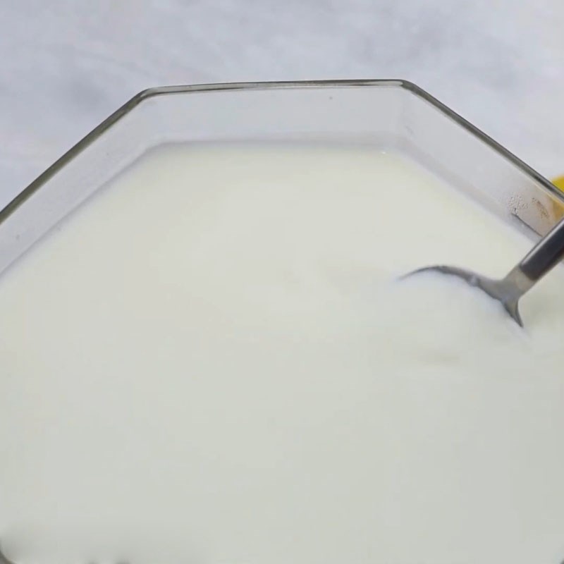 Bước 2 Pha sữa chua cái Sữa chua bằng sữa bột