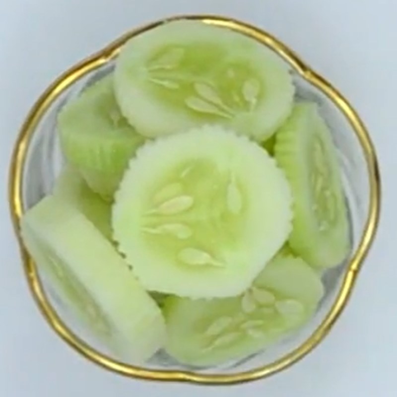 Bước 1 Sơ chế dưa leo Sinh tố dưa leo sữa chua