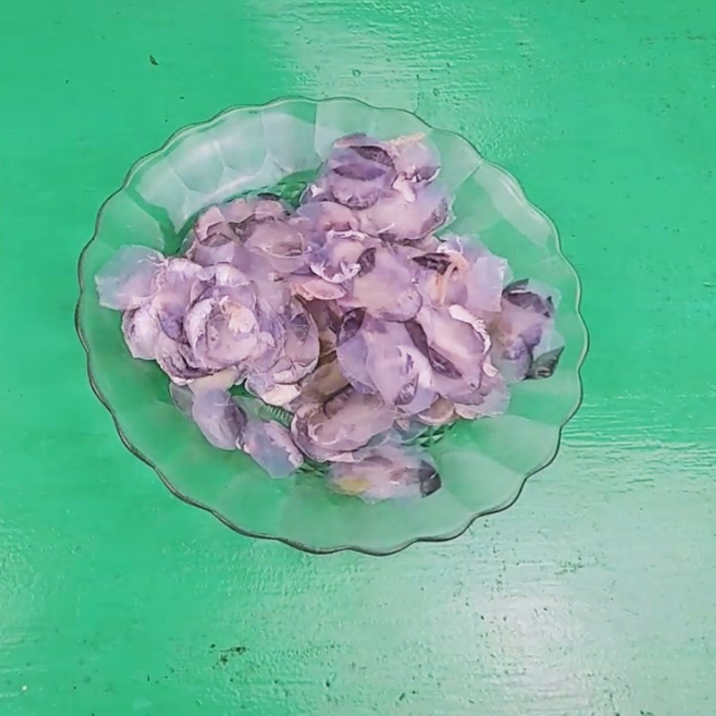 Bước 1 Sơ chế nguyên liệu Vảy cá chiên giòn