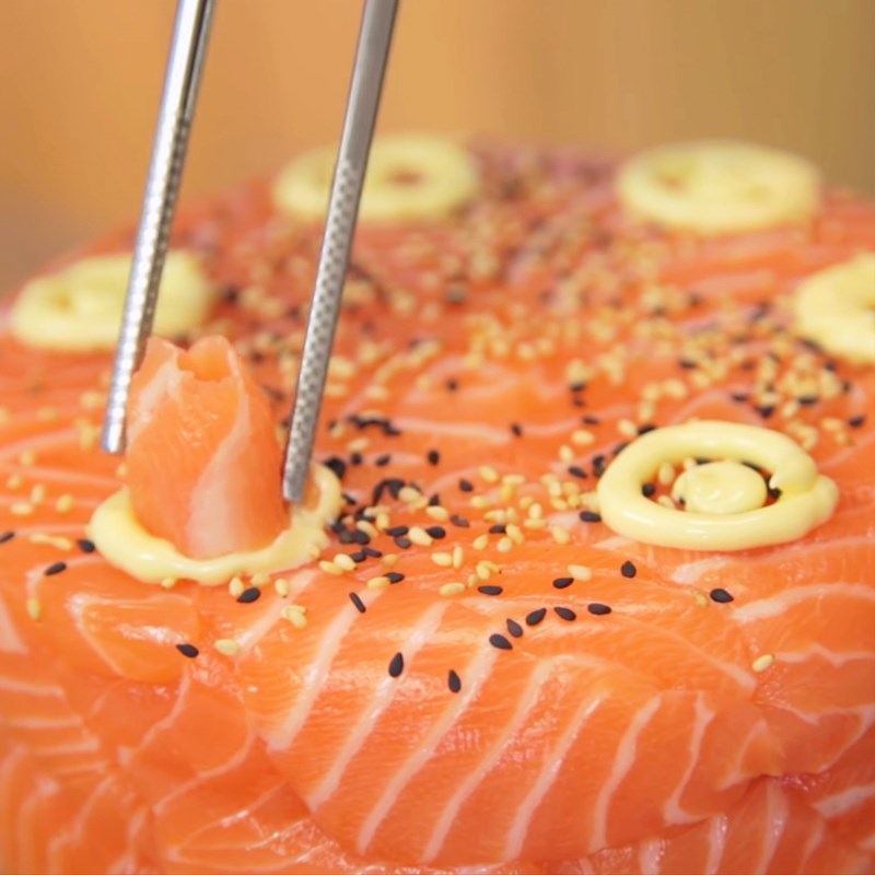 Bước 4 Trang trí Bánh sinh nhật sushi
