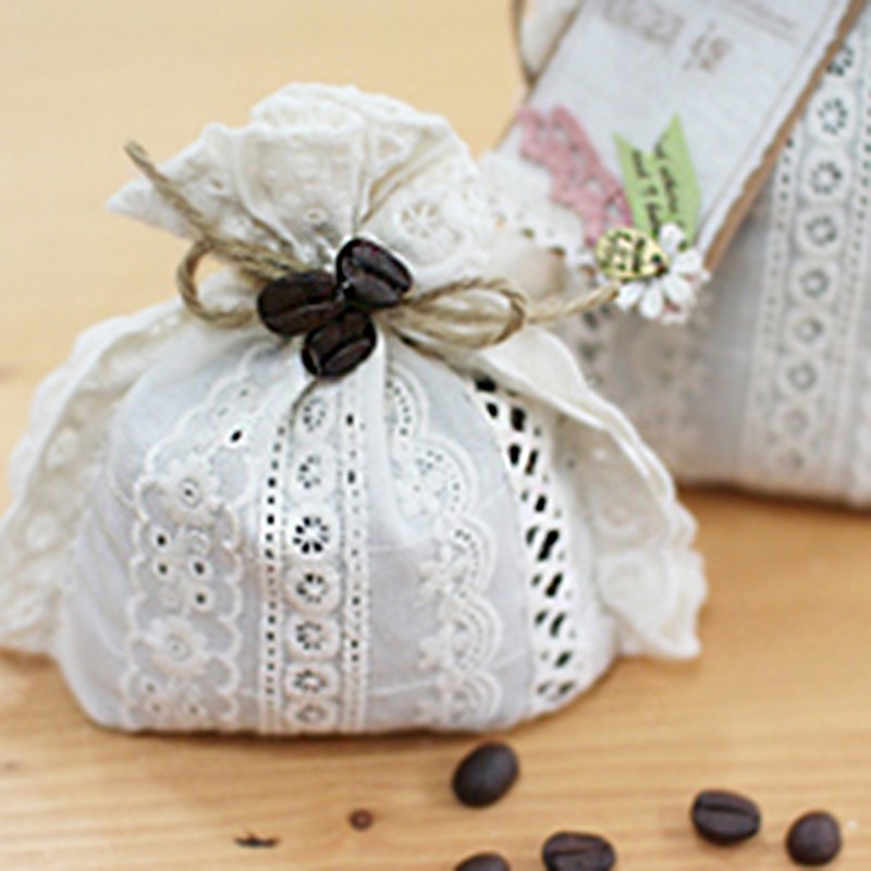 Bước 3 Trang trí Cách làm túi thơm cafe