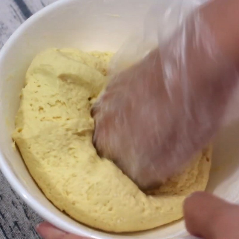 Bước 2 Trộn bột bánh Bánh ít mít nhân đậu xanh