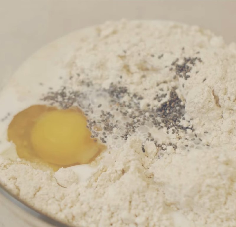 Bước 2 Trộn các nguyên liệu Pancake yến mạch chuối