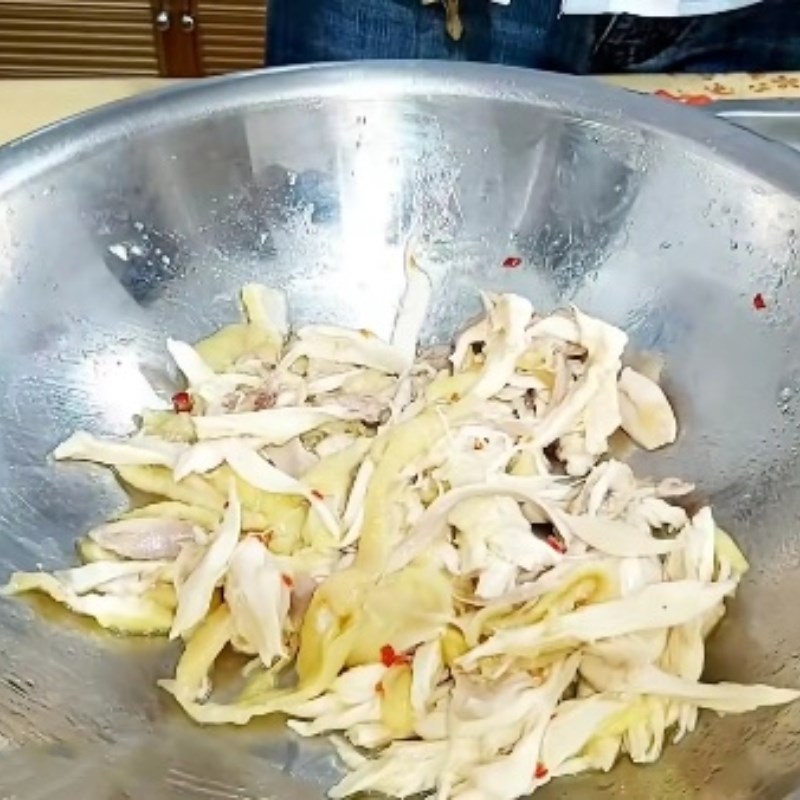 Bước 4 Trộn nộm gà Nộm gà xé phay