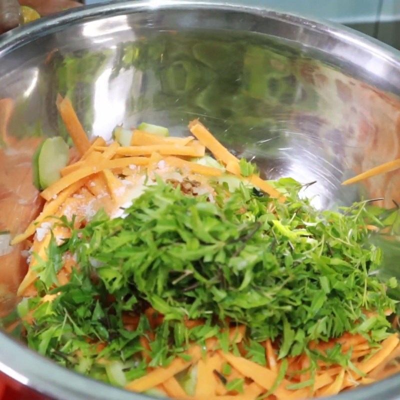 Bước 4 Trộn rau củ quả Gỏi đinh lăng cóc sườn non chay
