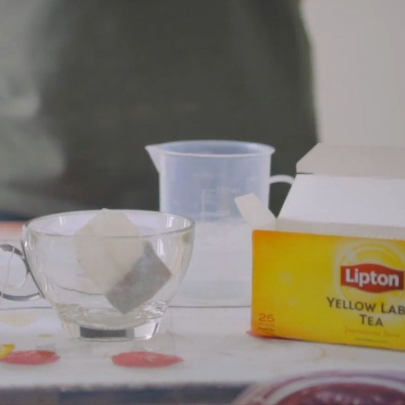 Bước 1 Ủ trà lipton Trà lipton sữa nóng