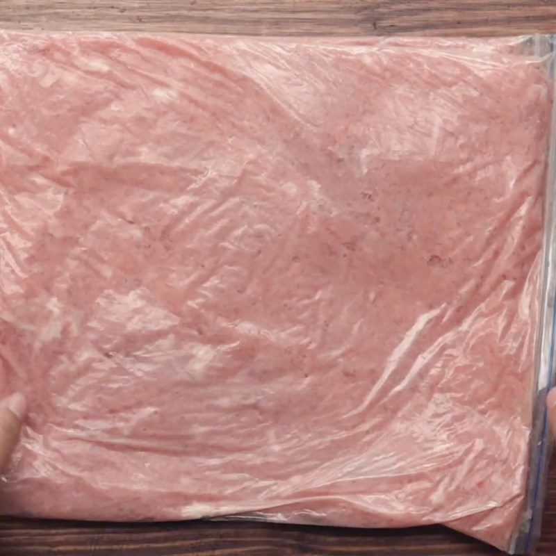 Bước 3 Xay mỡ và thịt heo lần 2 Chả lụa bằng máy xay sinh tố