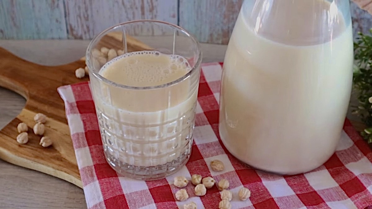 Cách làm sữa hạt đậu gà ngon nhất?
