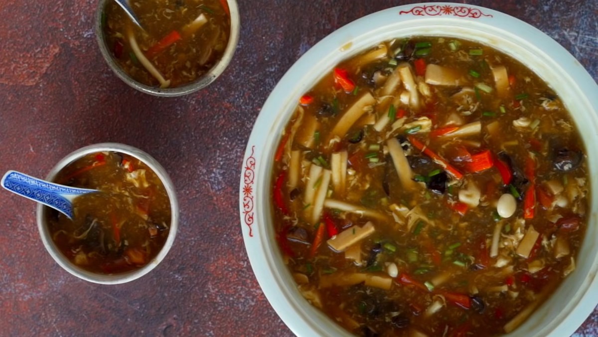 Hot and sour soup truyền thống lâu đời, Hot and sour soup thịt trườn, Hot and sour soup rau