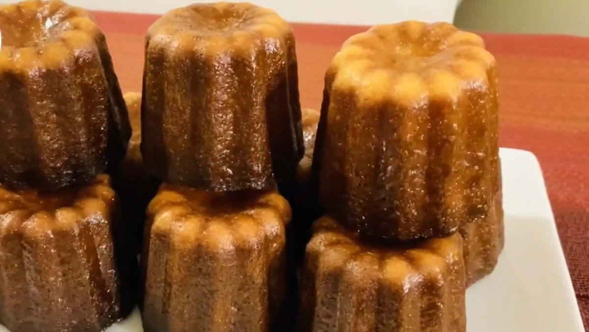 Bánh Canele