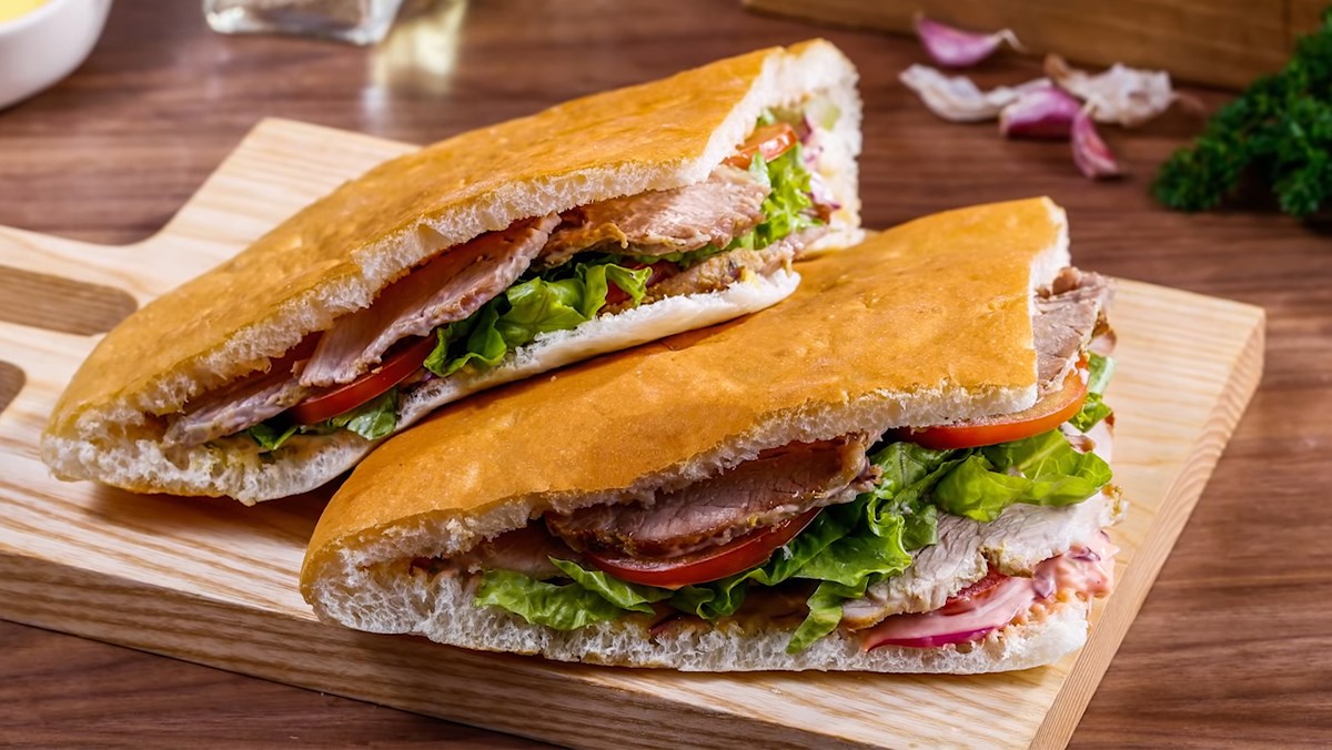 Cùng chia sẻ cách làm bánh mì tam giác đơn giản và ngon miệng