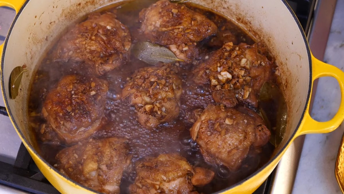 Gà Adobo