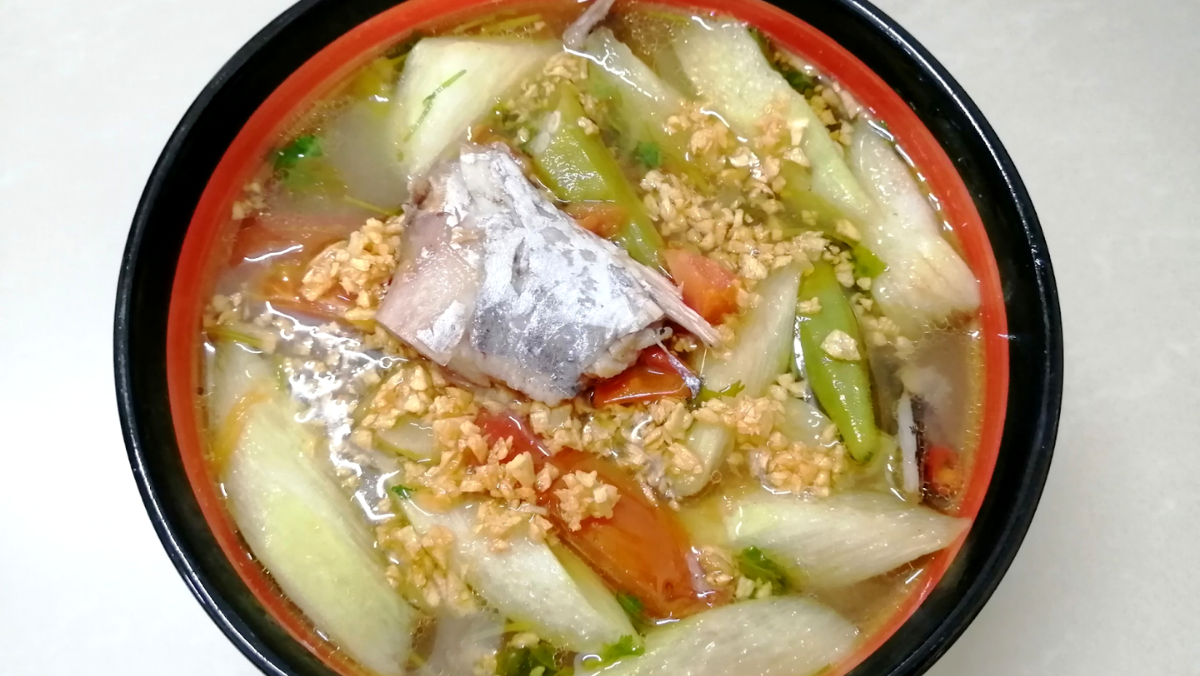 Canh chua đầu cá thu