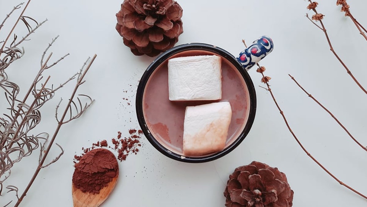 Hướng dẫn Cách làm socola sữa nóng tuyệt đỉnh cho mùa đông lạnh giá
