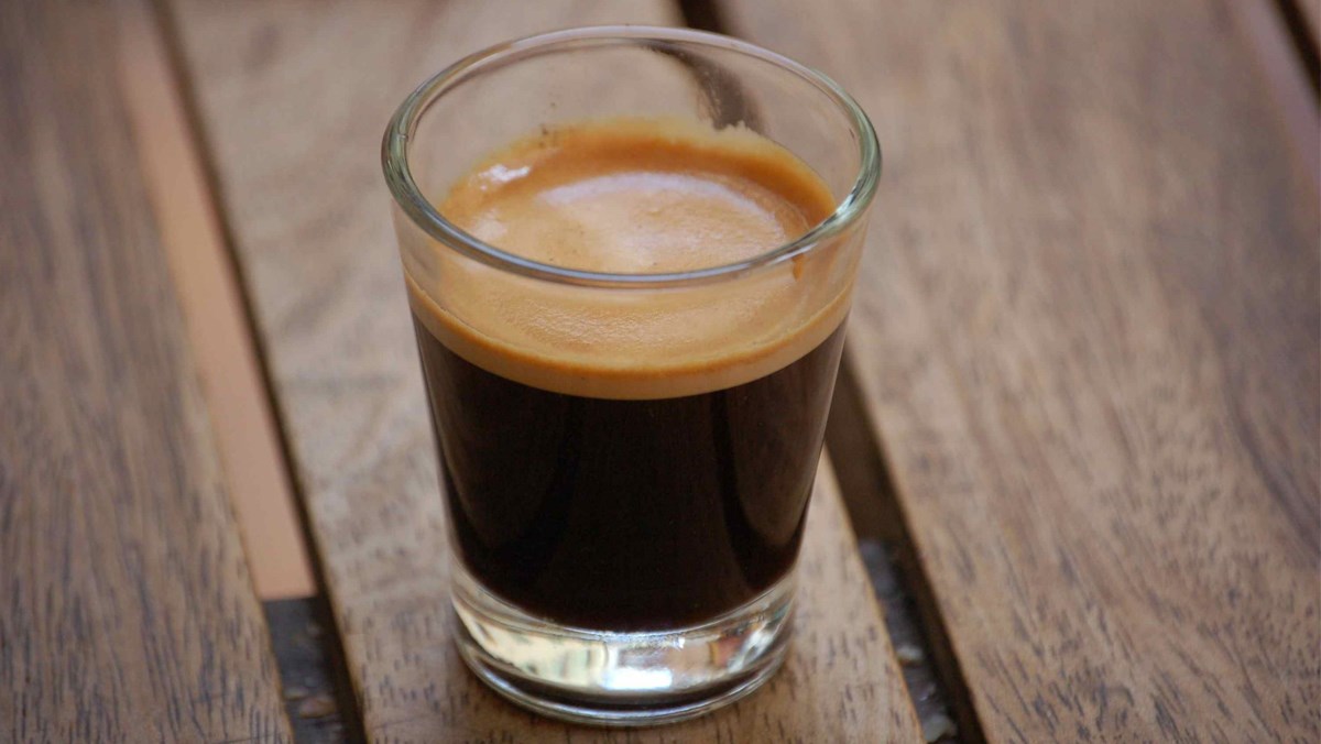 Biết được cách làm espresso cho ra một tách cà phê đúng chuẩn Ý