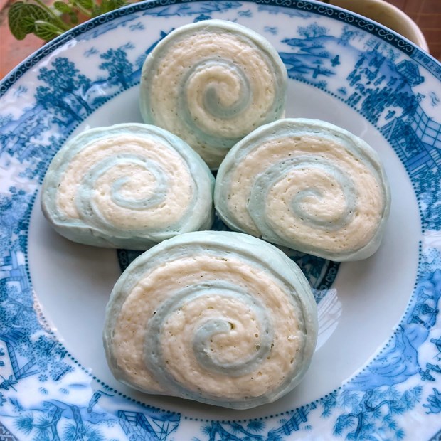 Cách làm bánh bao socola như bông hoa nở bắt mắt thơm ngon