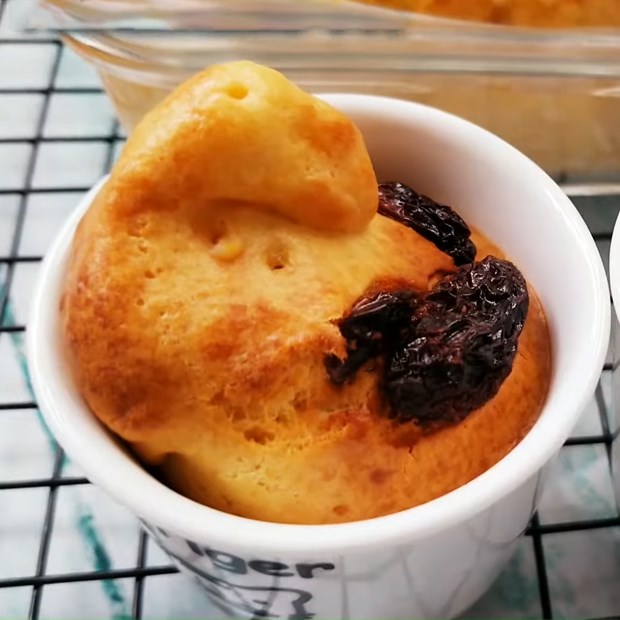 2 cách làm bánh chuối sữa chua bằng nồi chiên không dầu thơm mềm bổ dưỡng