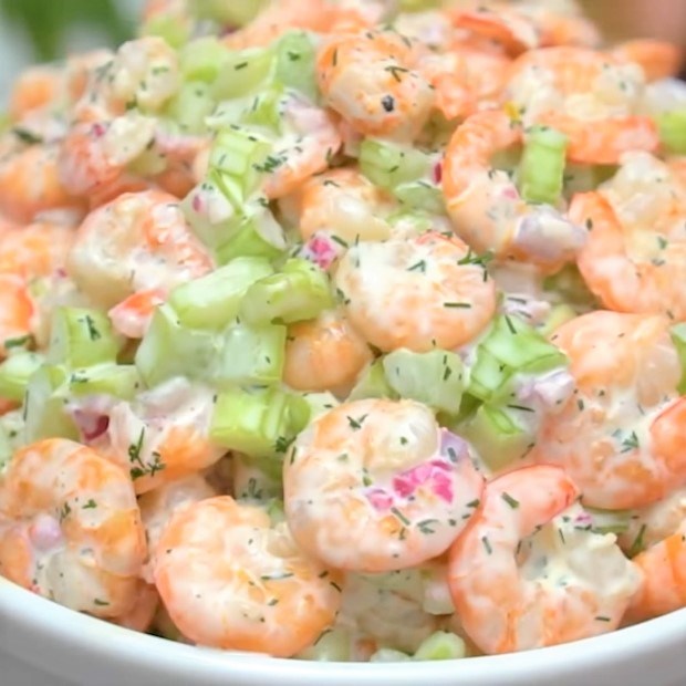 3 cách làm salad tôm cần tây vị ngon ngất ngây đơn giản tại nhà
