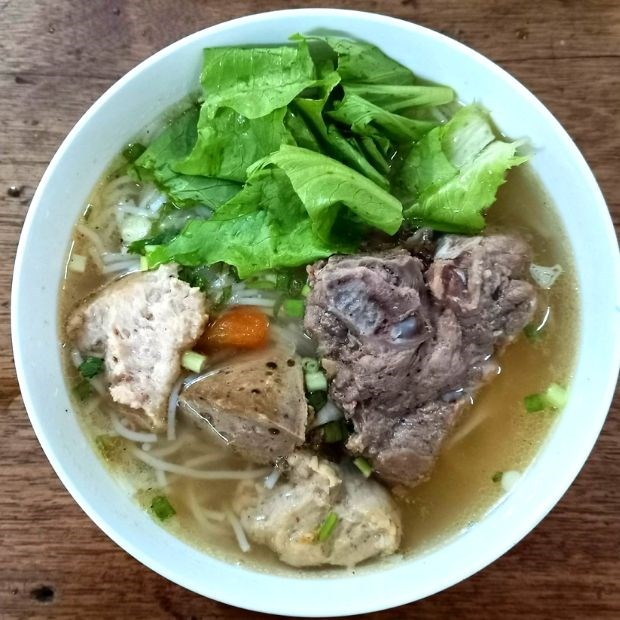 Cách nấu bún bò viên ngon, nước lèo thanh ngọt cực đơn giản