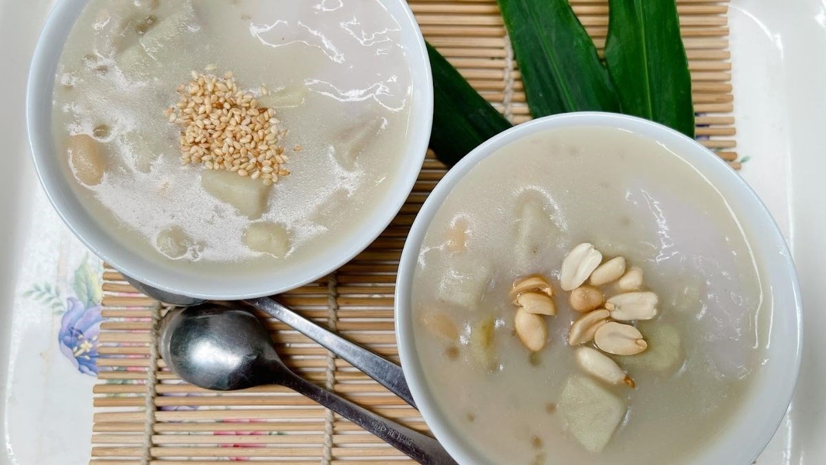 Chè đậu trắng khoai môn với dừa nạo