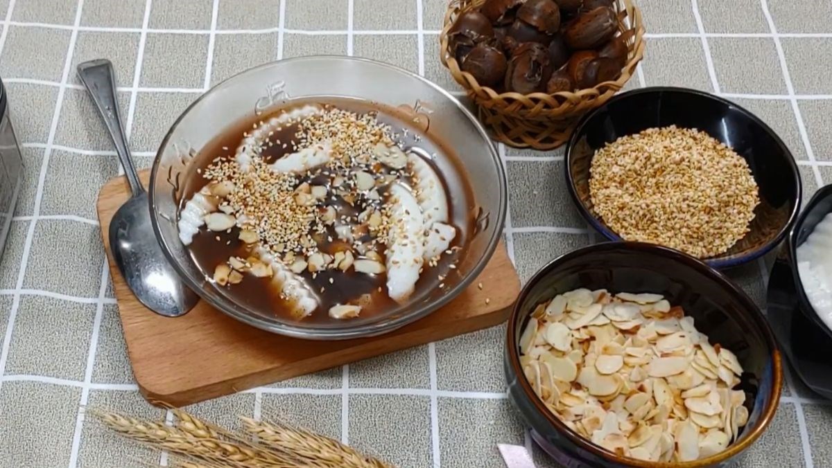 Chè hạt dẻ dừa non