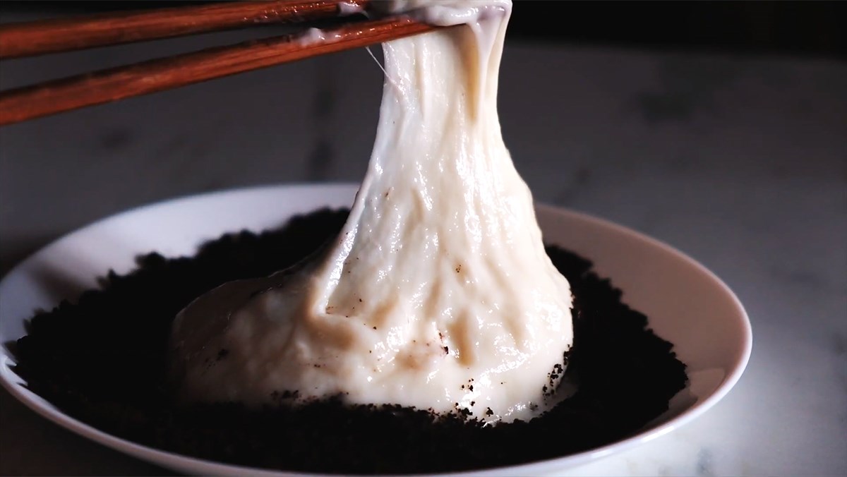 Mochi sữa phủ oreo