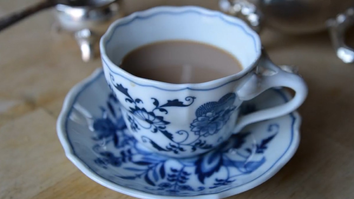 trà sữa hoàng gia