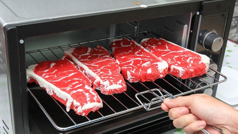 Rã đông thực phẩm bằng lò nướng