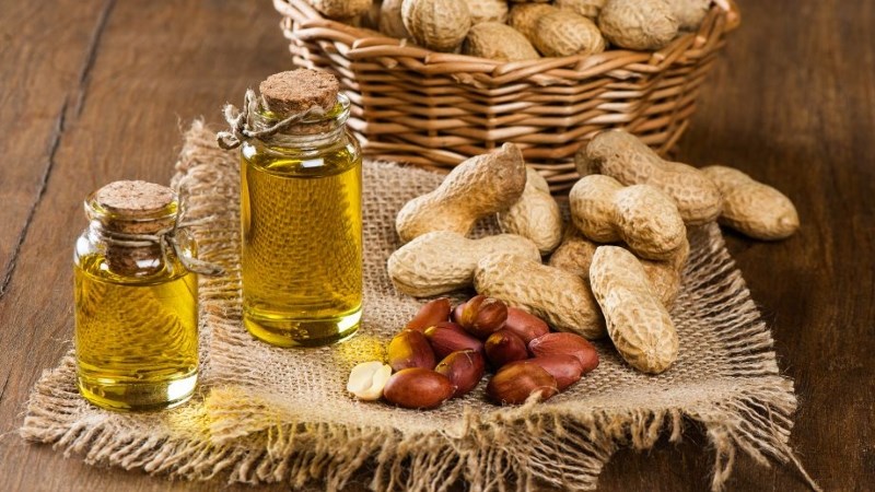 Bảo quản dầu trong c&aacute;c chai, lọ bằng s&agrave;nh, sứ, thủy tinh