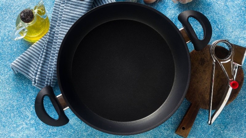 Sử dụng chảo sạch