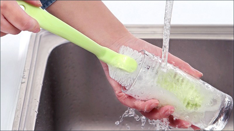Rửa đồ thủy tinh đúng cách