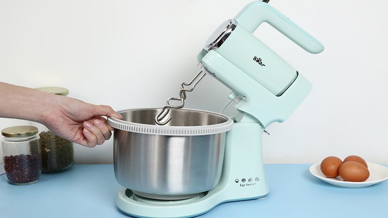 Máy đánh trứng để bàn Bear
