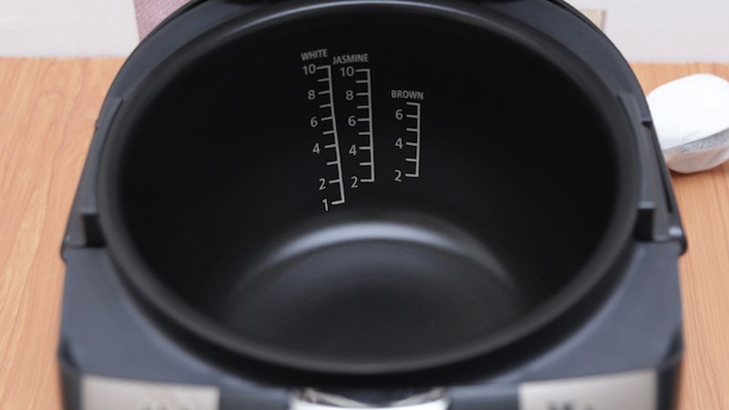 Thiết kế l&ograve;ng nồi d&agrave;y nhiều lớp với gợn s&oacute;ng đối lưu