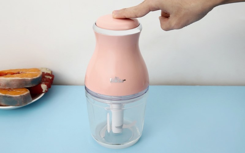 Chức năng của máy xay ăn dặm Bear khi dùng để xay đồ ăn dặm cho bé