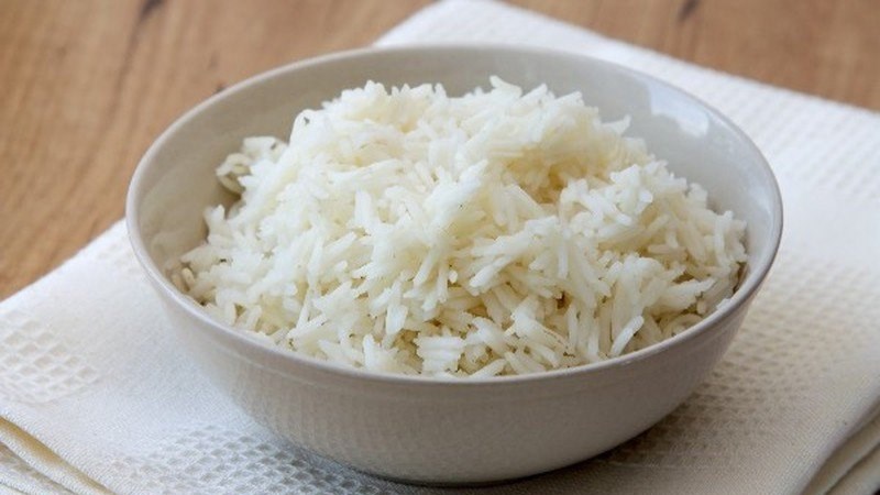 Bảo quản cơm ở nơi tho&aacute;ng m&aacute;t