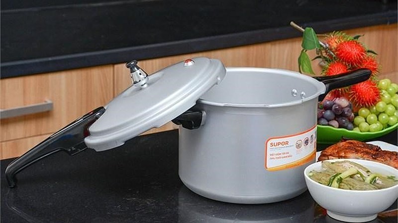 Nồi &aacute;p suất cơ