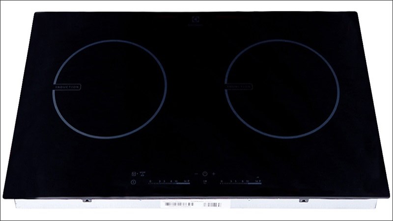 Bếp từ Electrolux