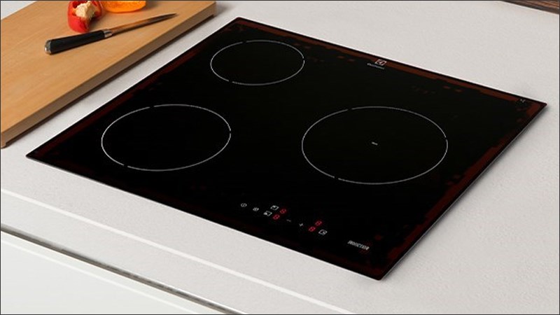 Bếp từ Electrolux