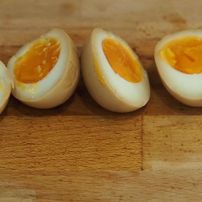 Bước 3 Làm trứng ngâm tương Tori Paitan Ramen